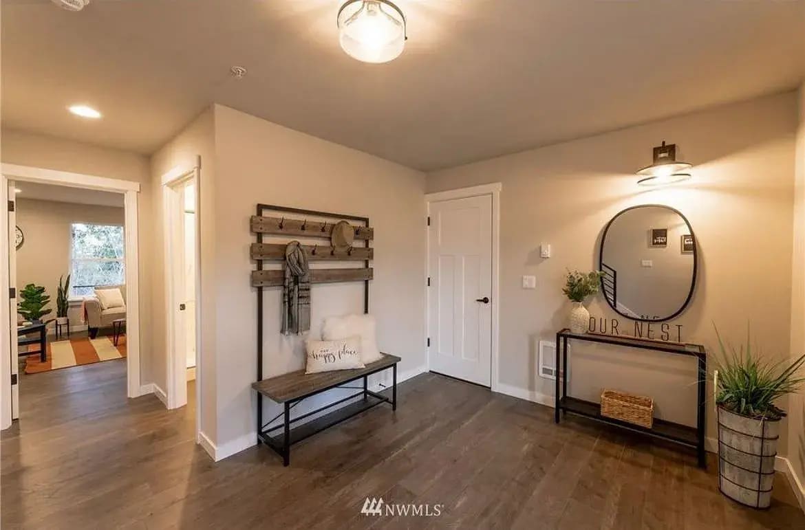 Building Photo - 11031 14th Pl SE