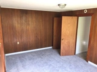 Building Photo - 2 Bedroom, 1 bath apartment in a duplex