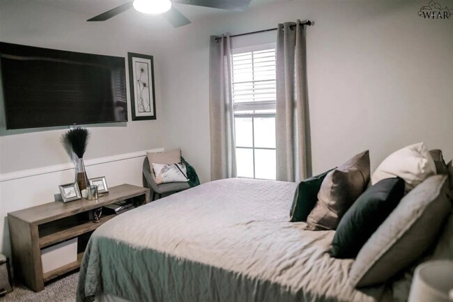 Building Photo - Charming 4BR House in Burkburnett (10 Min ...