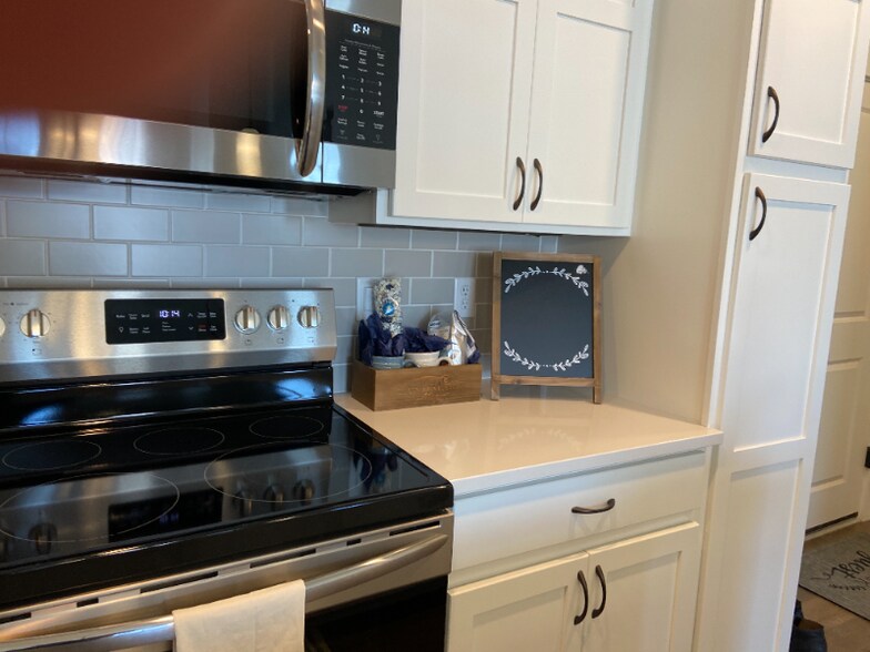 Building Photo - 6510 Crystal Downs Dr