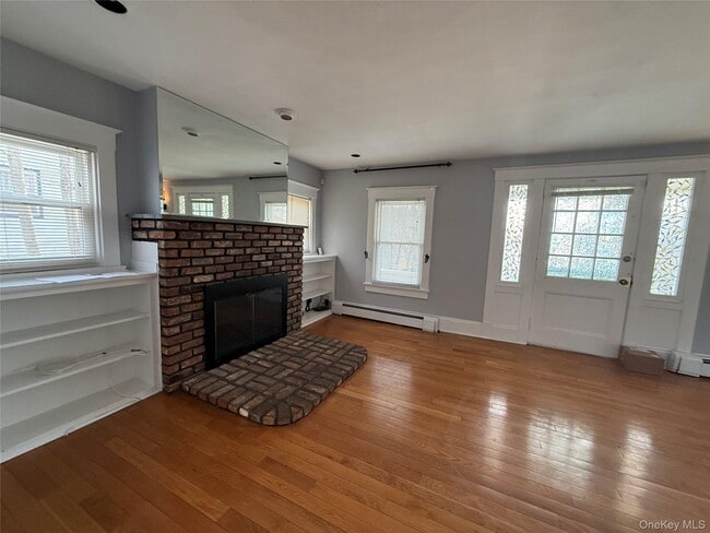 Building Photo - 15 Maple Grove St