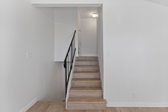 Building Photo - 450 Bolero Way