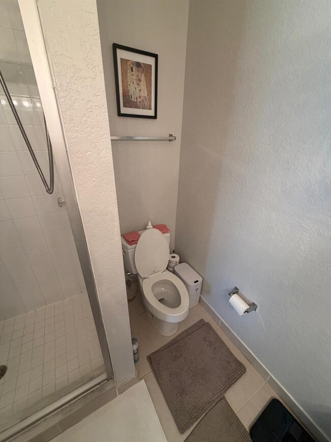 Building Photo - 7401 Palomino Dr