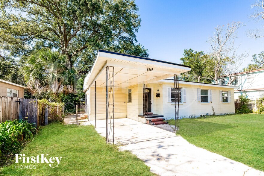 Building Photo - 2706 Lorna Rd