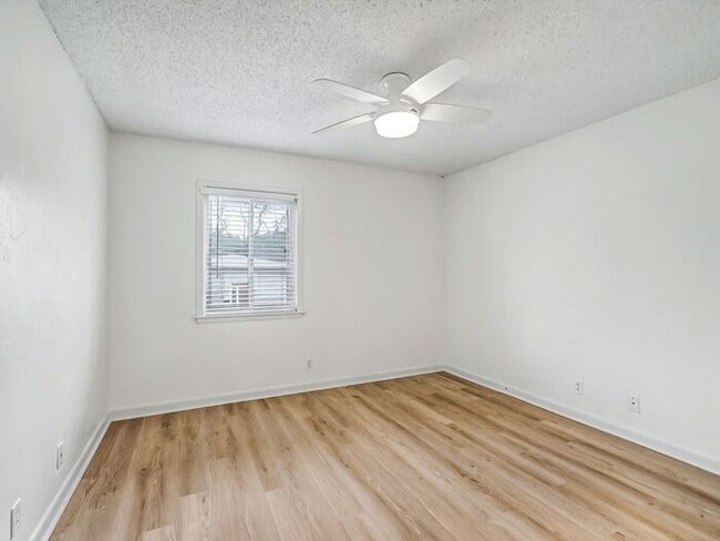 Building Photo - Lovely 2BR Condo Near Percy Warner Park – ...