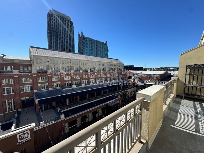 Building Photo - 264 19th St NW