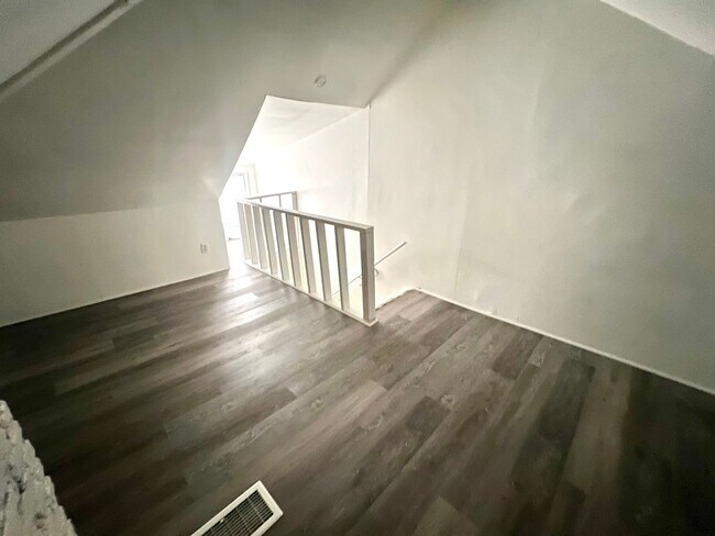 Building Photo - 40-42 Seminole Avenue