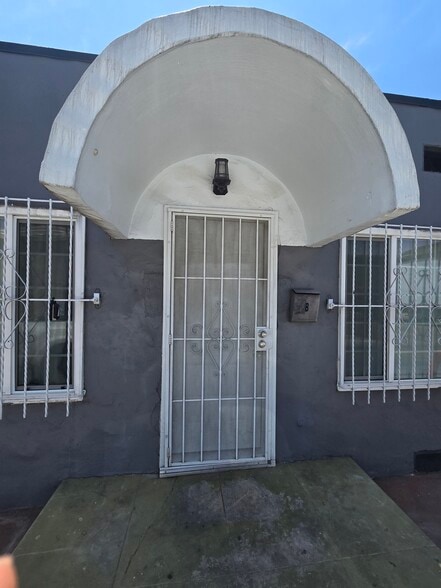 Building Photo - 6417 Gifford Ave