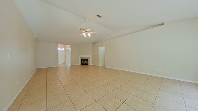 Building Photo - 143 Steeplechase Dr