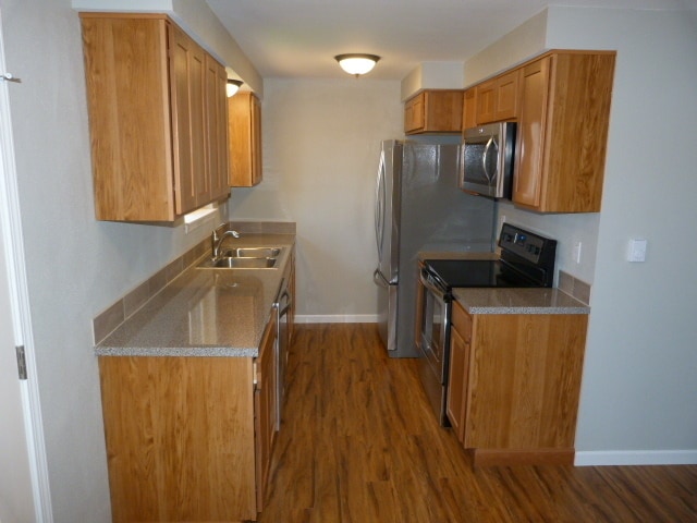 Building Photo - APPLICATION PENDING - Updated Rambler