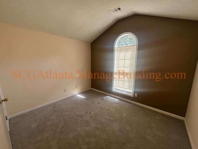 Building Photo - 152 Willow Springs Ln