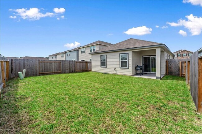 Building Photo - 10138 California Lily Ln