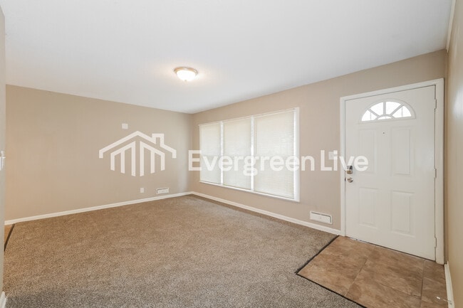 Building Photo - 7611 E 107th St