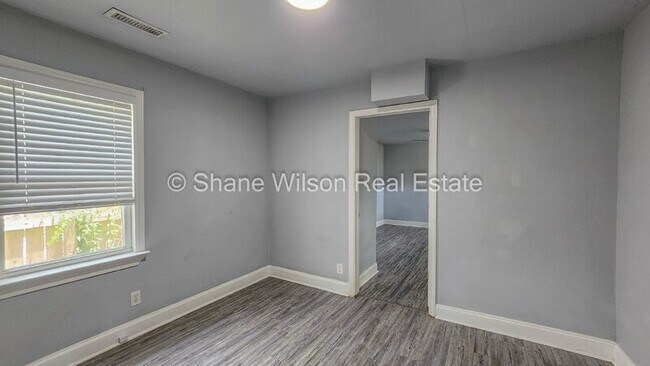 Building Photo - 312 S St Marks Ave