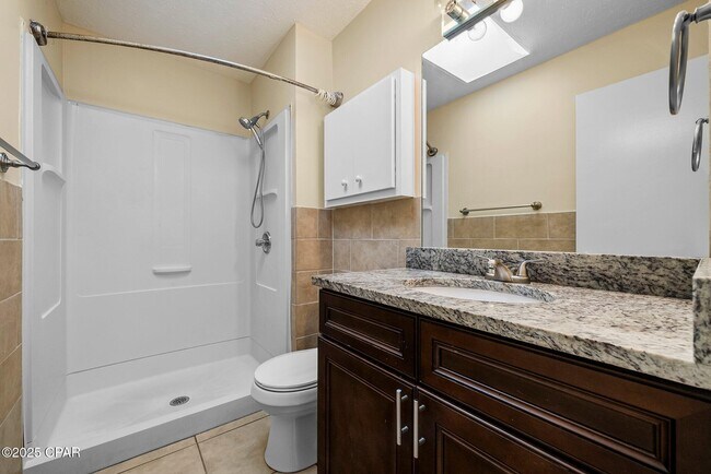 Building Photo - 7750 Betty Louise Dr