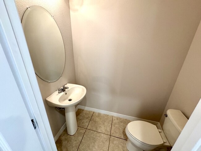 Building Photo - 7448 Leighside Dr