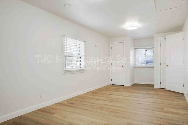 Building Photo - 1741 Newark St