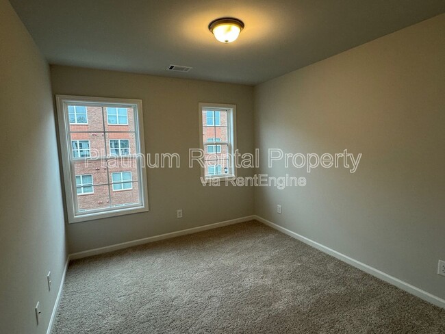 Building Photo - 1598 Gin Blossom Cir