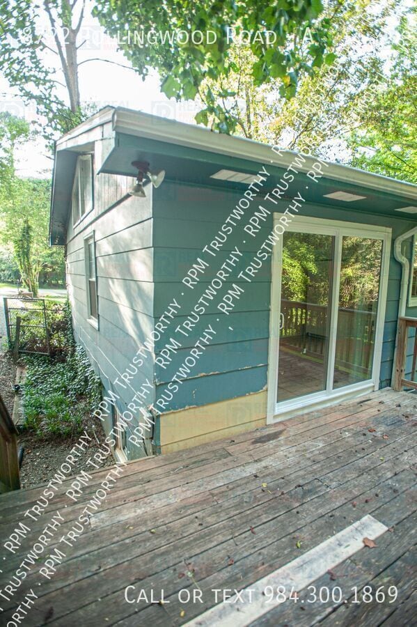 Building Photo - 8722 Rollingwood Rd