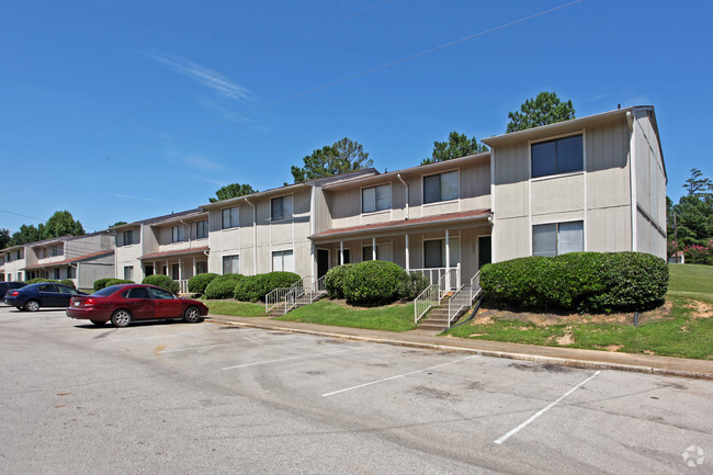 Primary Photo - Farrington Apartments