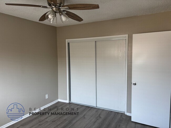 Building Photo - 117 E. Leatrice