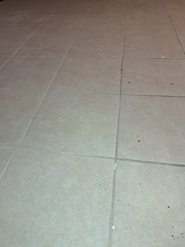 Building Photo - 1289 W Custer Pl