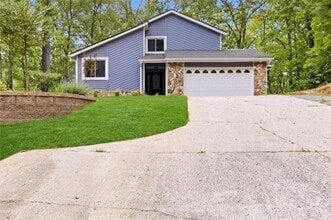 Building Photo - 9485 Martin Rd