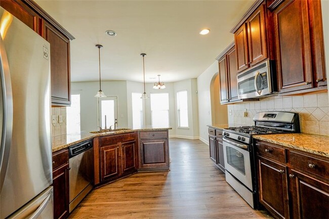Building Photo - 921 Prather Ct SW