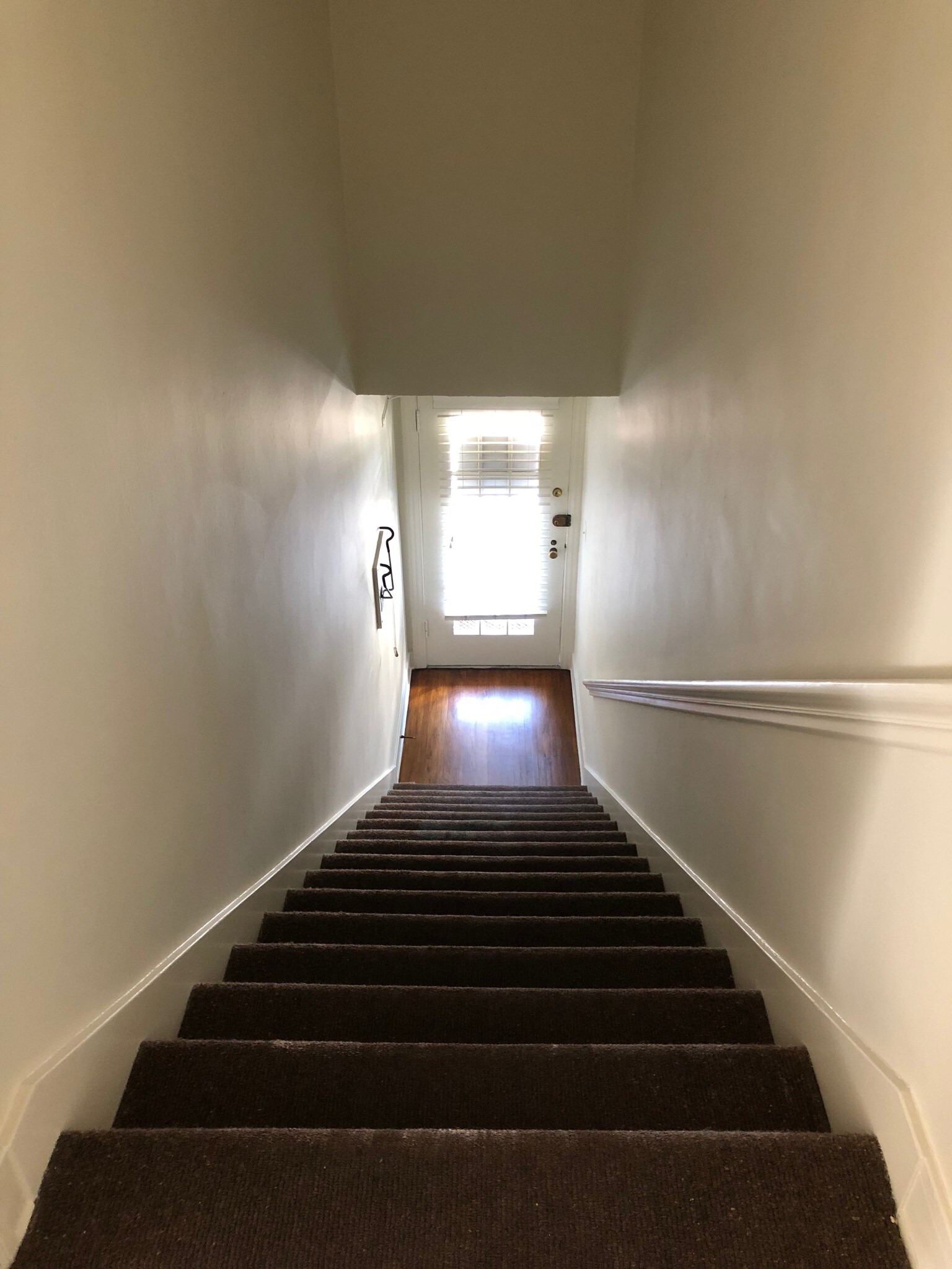 Private Entrance staircase - 1134 N Gardner St