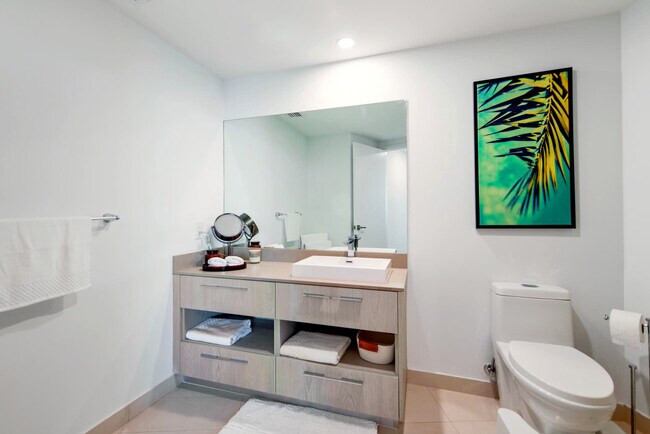 Building Photo - 4111 S Ocean Dr