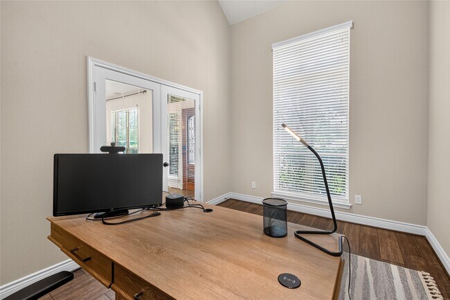 Building Photo - 164 Deerfield Meadow Dr