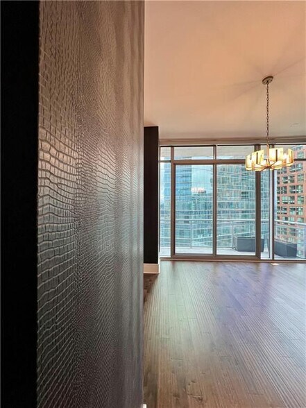 Building Photo - 1065 Peachtree St NE