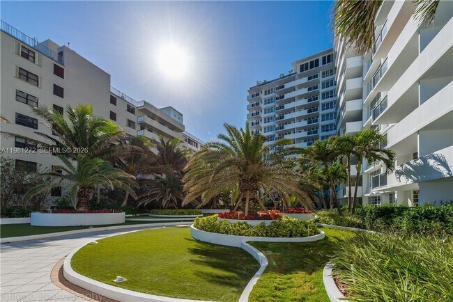 Building Photo - 100 Lincoln Rd