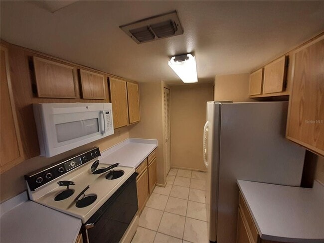 Building Photo - 14739 Norwood Oaks Dr