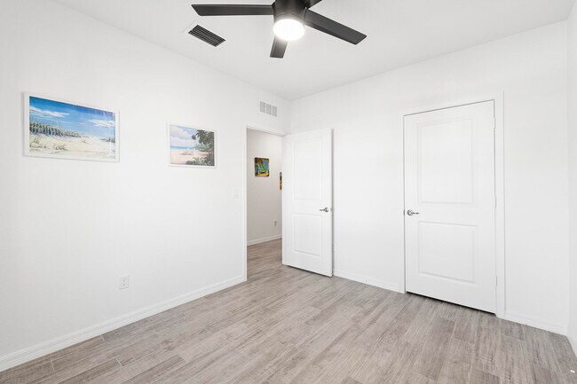 Building Photo - 5069 Armina Pl