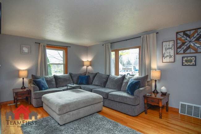 Building Photo - 1260 7th St