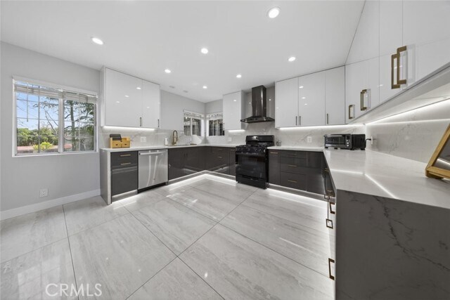 Building Photo - 22247 De La Osa St