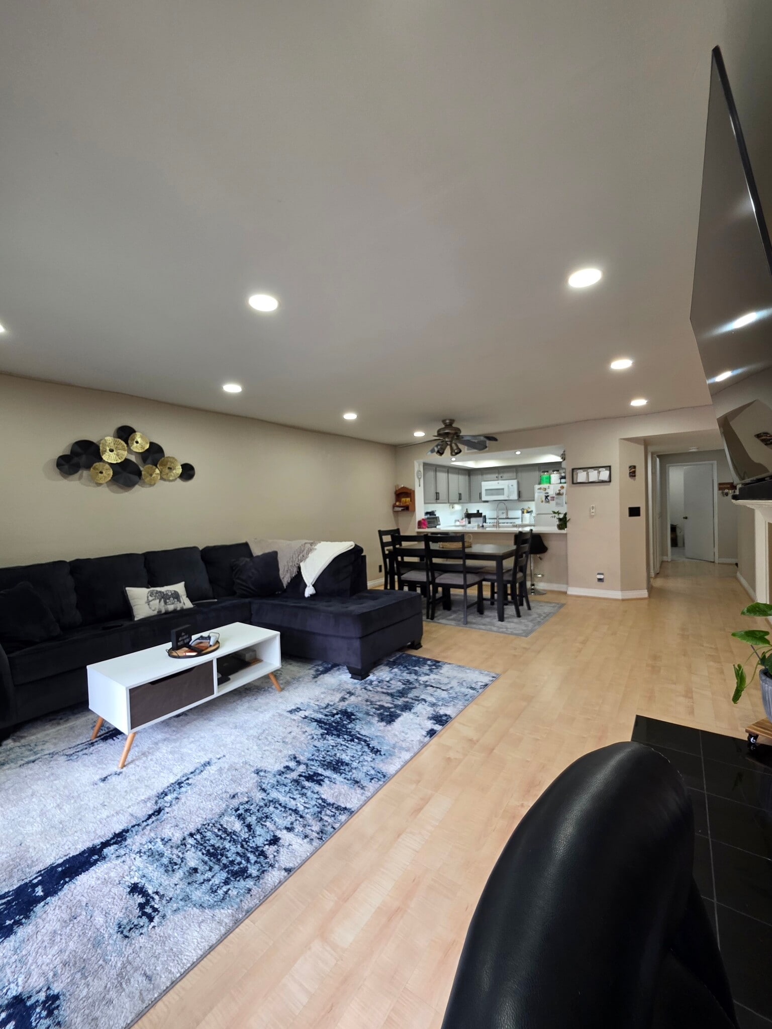 Building Photo - 9949 Scripps Westview Way