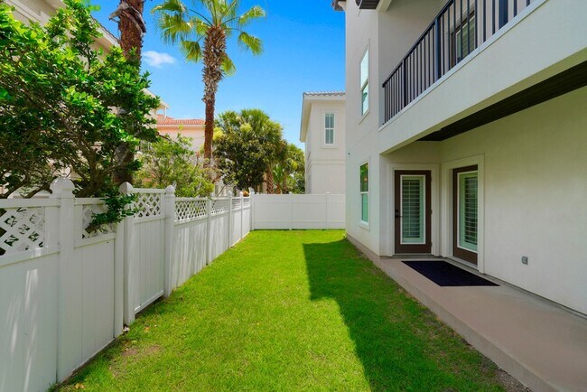 Building Photo - 4736 Amhurst Cir