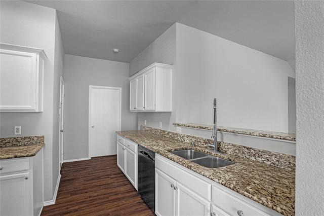 Building Photo - 1708 Heron Dr