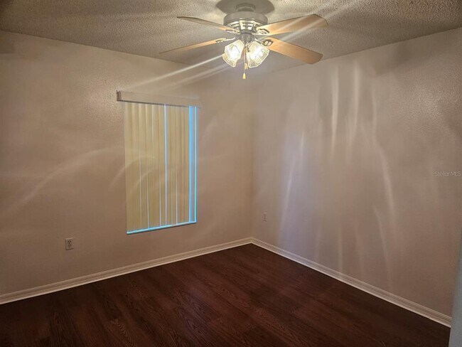 Building Photo - 3985 Andover Cay Blvd