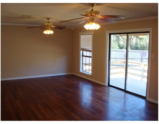 Building Photo - Charming 3-Bedroom Home in Ocean Springs –...