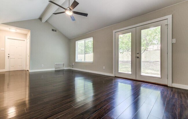 Building Photo - 6607 Capriola Dr