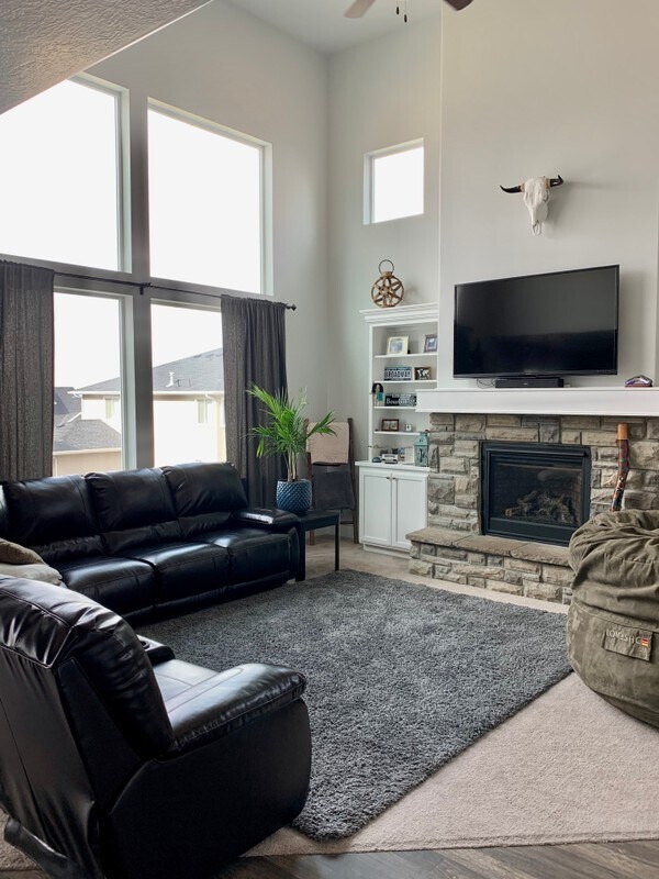 Building Photo - 4512 Breezy Meadow Dr