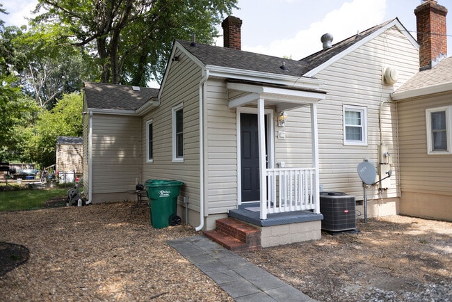 Building Photo - 12N Battery Street