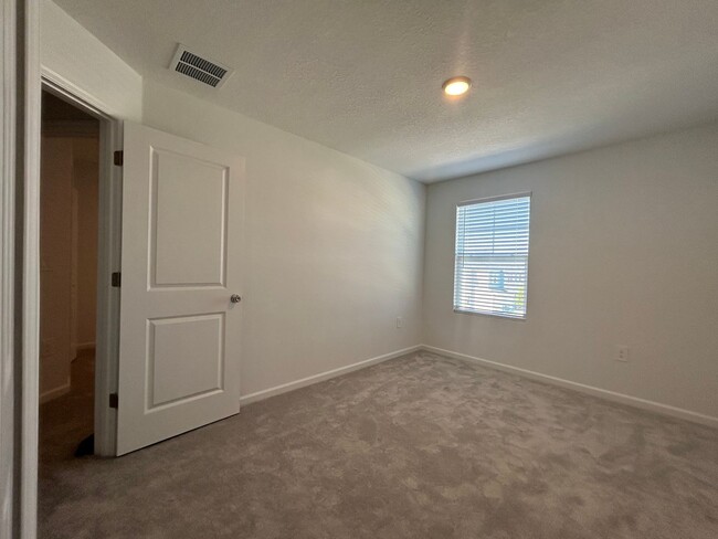 Building Photo - Stunning New 3-Bedroom, 2-Bath Townhome wi...