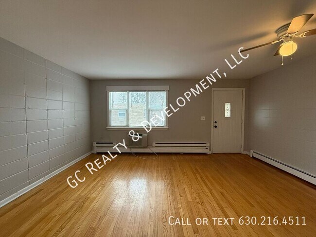 Building Photo - 231 Uteg St