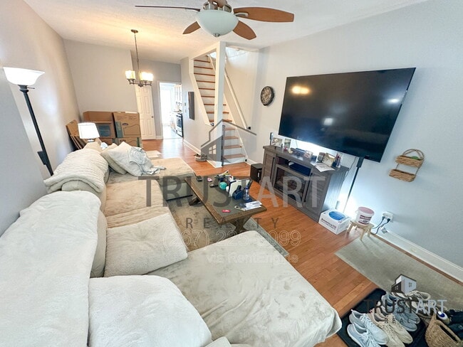 Building Photo - 4850 Smick St