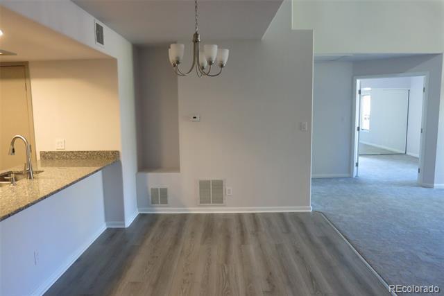 Building Photo - 23642 Pondview Pl