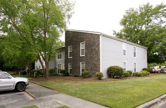 Building Photo - Canebreak